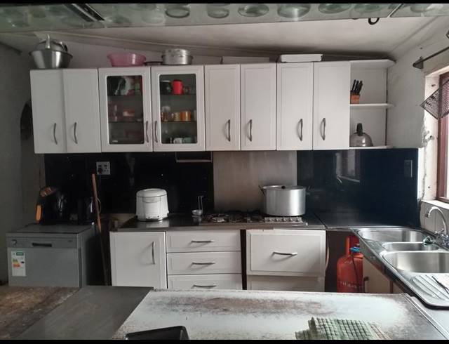 2 BEDROOM HOUSE FOR SALE IN VALHALLA PARK